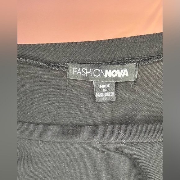 Tops/T-Shirts/Tanks👚 - 2 for $20 or 3 for $30 (Mix & Match) - Picture 5 of 6